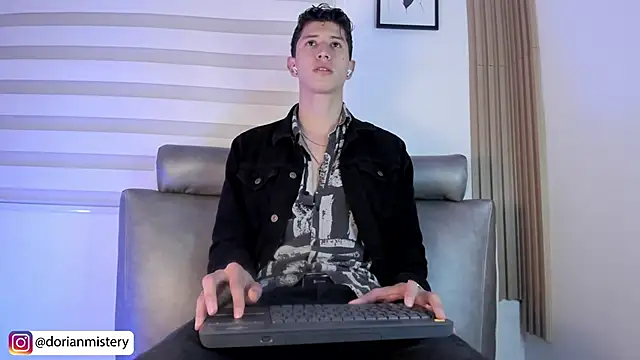 Dorianmistery2322_'s Live XXX Chat