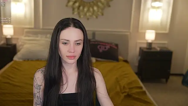 Sara_Tranquil Chat XXX in diretta