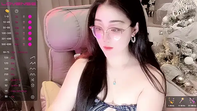 Monica-666888- 即時 XXX 聊天