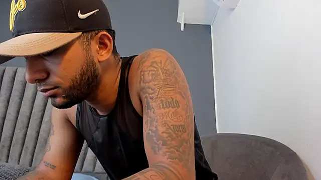 Czat XXX na żywo – Robin_Rief