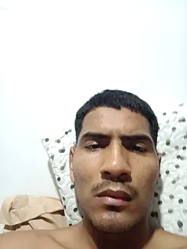 Chat +18 de riquer09 ao vivo