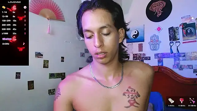 DannyPhantom555 即時 XXX 聊天