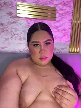 Chat XXX en directo de Mia_Carters