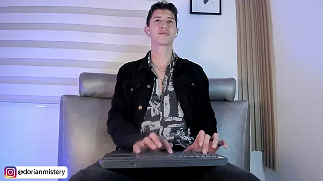 Dorianmistery2322_ 即時 XXX 聊天