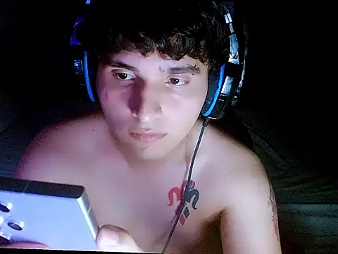 suggarboy69 即時 XXX 聊天