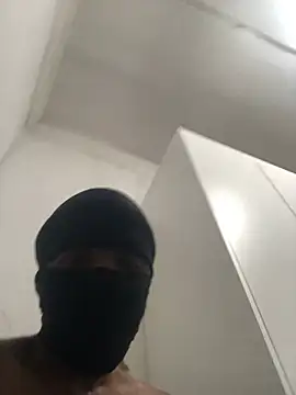 Bam753 即時 XXX 聊天