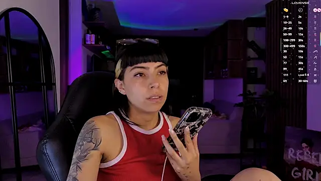 Saraa_Desiree 即時 XXX 聊天