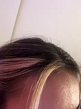 sarahsparkles20 – webcam-show