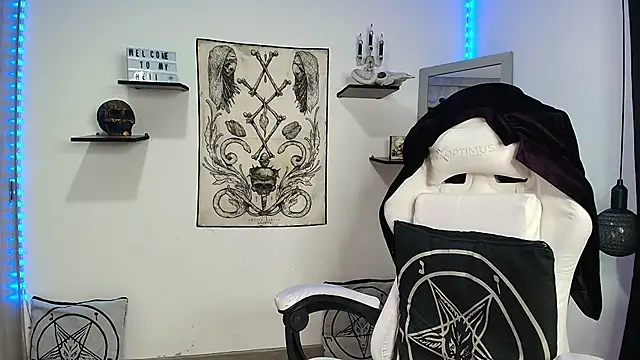 luci_fer_devil's Live XXX Chat