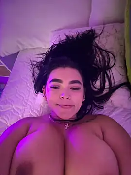 elizaferrer_ Adlı Modelin Canlı XXX Sohbeti