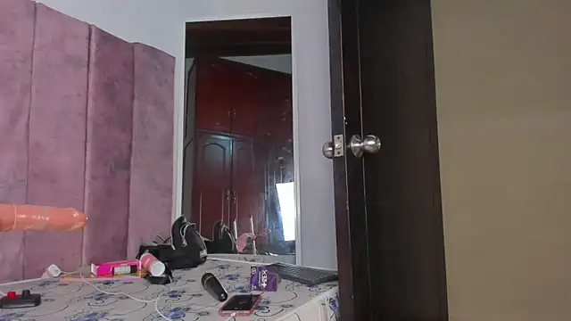 Annita001 live XXX chat