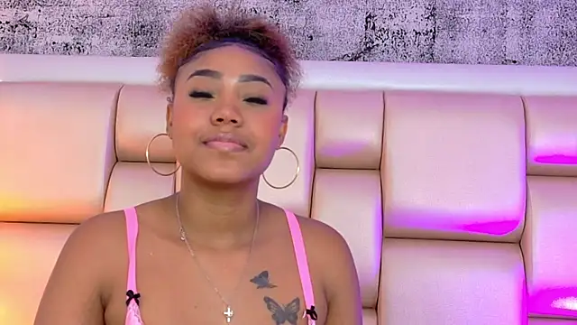 AngelaRoberts 라이브 XXX 채팅