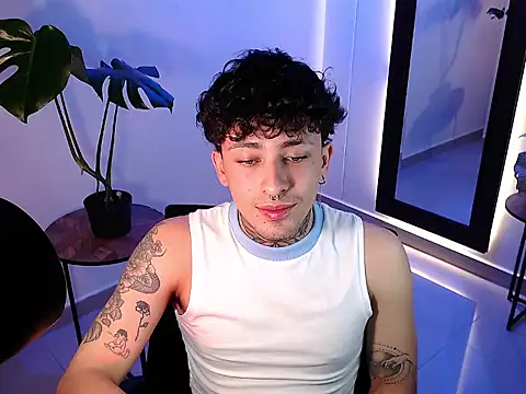 stevennavarro's Webcam Show