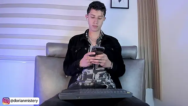 Dorianmistery2322_'s Live XXX Chat