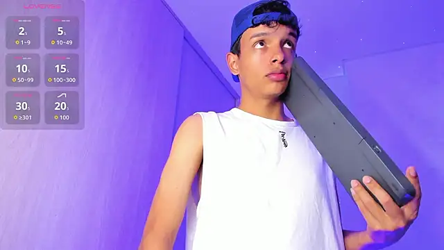 Maxfrost1's Live XXX Chat