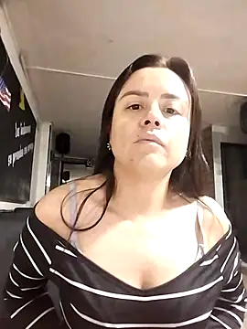 karlagiraldo198 – Naživo XXX chat