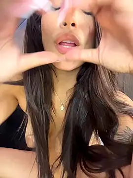 OneInAMillionXXX's Live XXX Chat