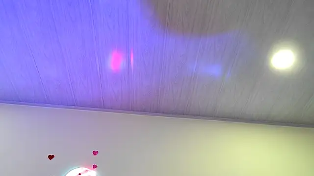 Ellie_Cute7: онлайн-секс-чат