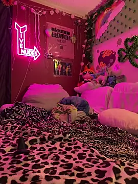 TranSexualJade95: онлайн-секс-чат