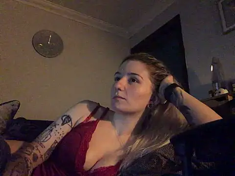 xxamyleighxx: онлайн-секс-чат