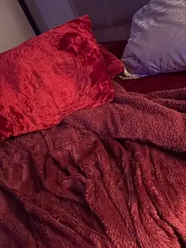 Yaraa8 élő XXX-chatje