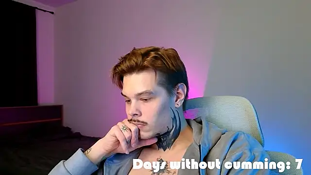 DENIS_HERE Adlı Modelin Canlı XXX Sohbeti