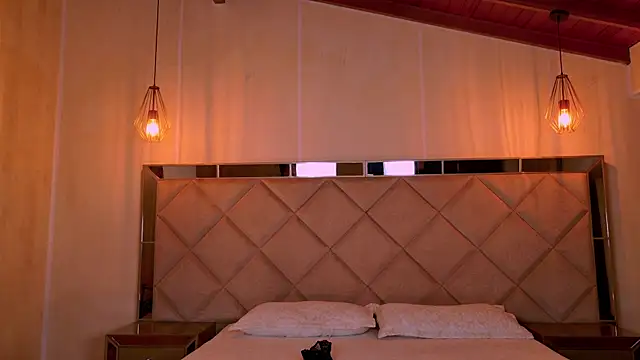 AgathaKondo_のライブXXXチャット