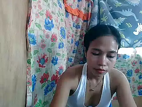 Chat +18 de PinaySkinnyGirl ao vivo