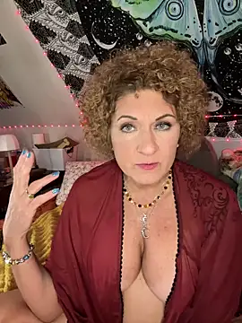 SuzyCatzz লাইভ XXX চ্যাট