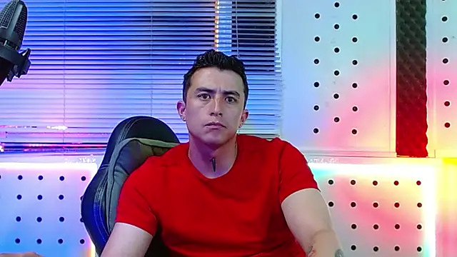 Godofcumxxx élő XXX-chatje