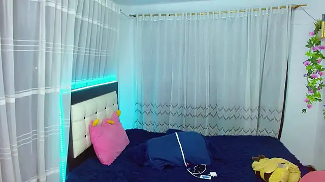 TaylorMon's Webcam Show