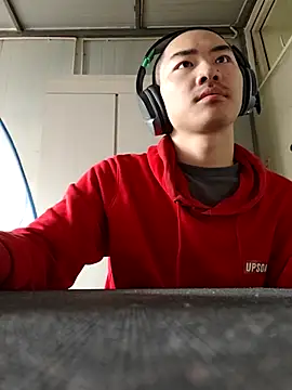 dyjdddttj: онлайн-секс-чат