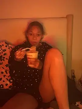 แชท XXX สดของ Tamiii420