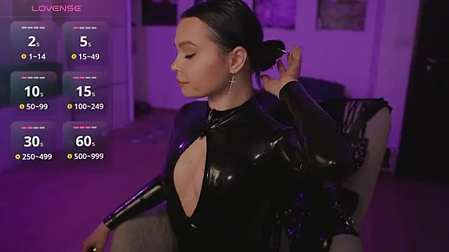 Dominatrix_Alice Chat XXX live