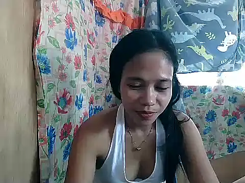 PinaySkinnyGirl's Live XXX Chat