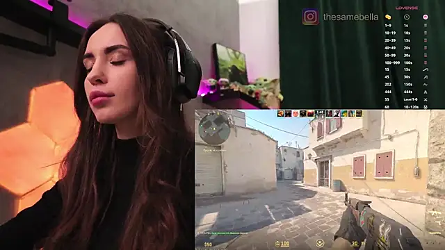 CuteAnna- Chat XXX in diretta