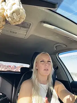 XXX chat uživo modela MerlinDave