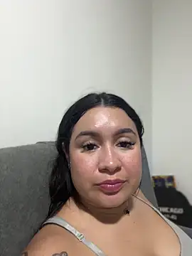 Pretty_Isadora – Live XXX-chat