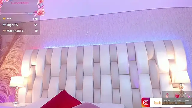 Živý XXX chat Viollet_xoxo