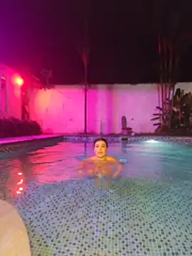 Pretty_Julieta Adlı Modelin Web Kamerası Şovu