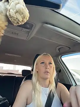 XXX chat uživo modela MerlinDave