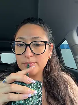 XXX chat uživo modela Goddessxxrosexx