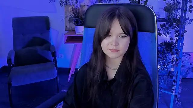 Elainebeness 即時 XXX 聊天