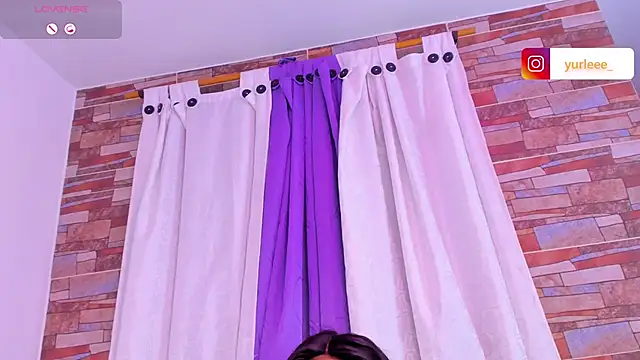 Sembang XXX Secara Langsung Brandy_brown_