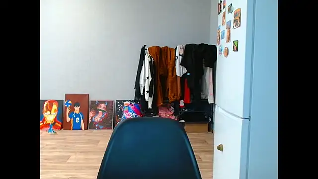 Chat +18 de VikiKelt ao vivo