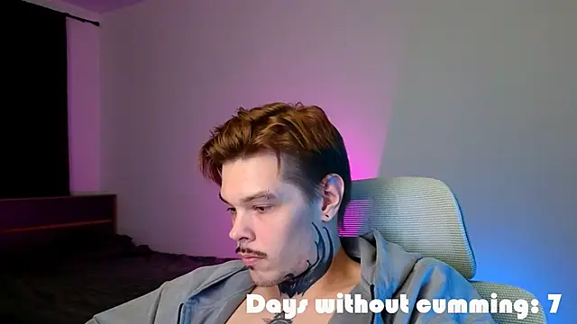 DENIS_HERE Adlı Modelin Canlı XXX Sohbeti