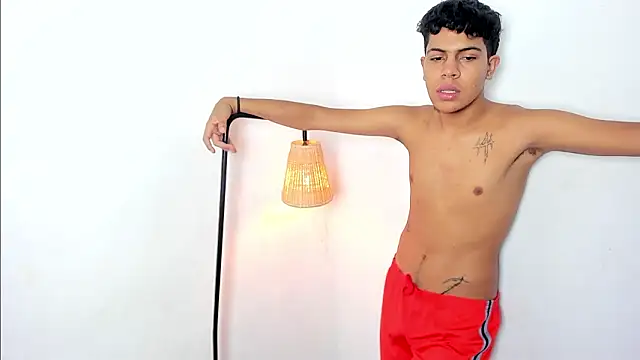 Skinnyfucked Show Webcam