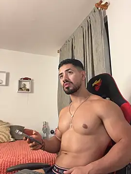 Chat XXX en directo de Ezzio_Scolaro