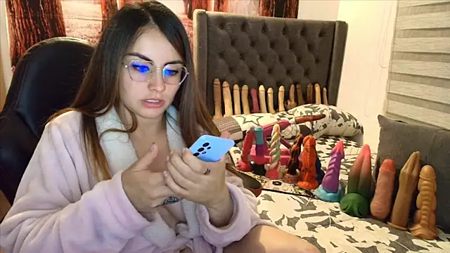 sofia23dirty: онлайн-секс-чат