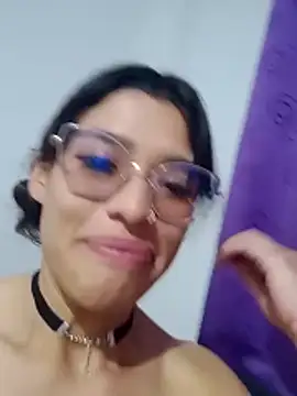 avalustyy Adlı Modelin Canlı XXX Sohbeti